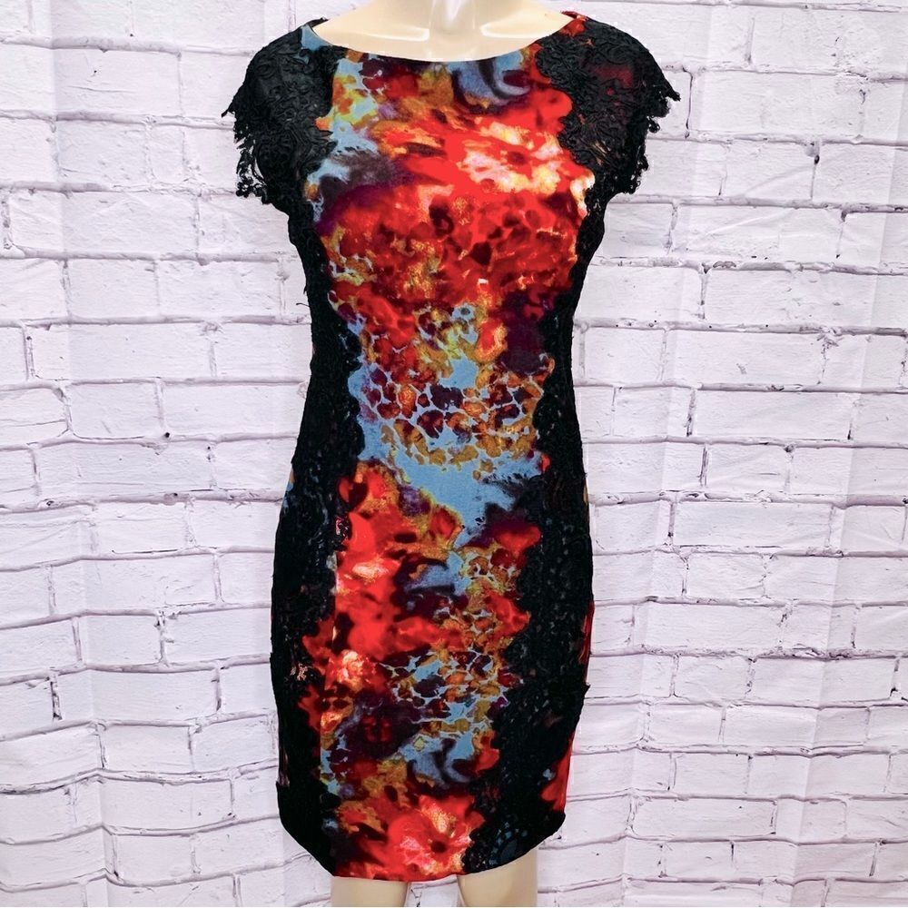 Maggie London floral and lace dress